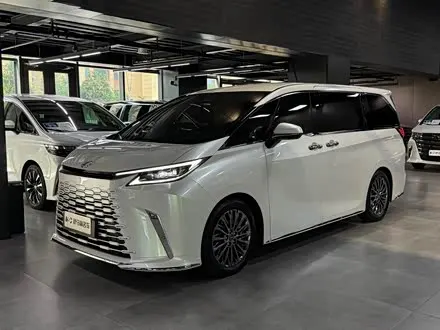 LEXUS LM — из Китая под ключ