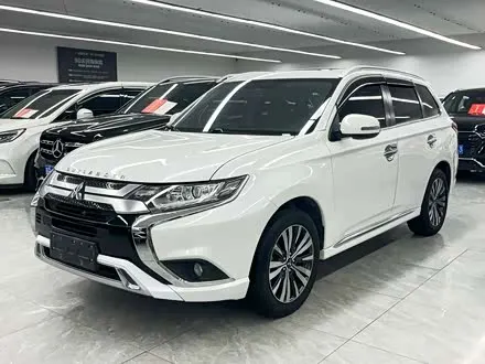 MITSUBISHI OUTLANDER — из Китая под ключ