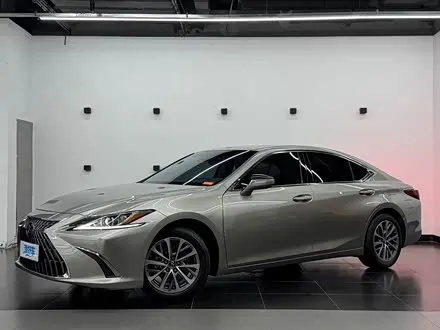 LEXUS ES — из Китая под ключ