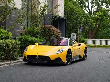 MASERATI MC20 — из Китая под ключ