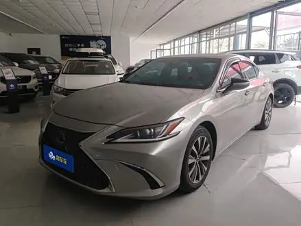 LEXUS ES — из Китая под ключ