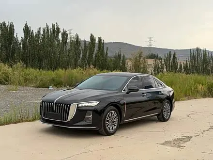 HONGQI H5 — из Китая под ключ