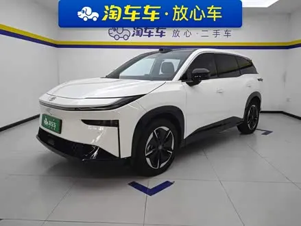 TOYOTA BZ3X 2025