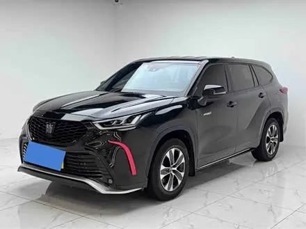 TOYOTA CROWN KLUGER 2021