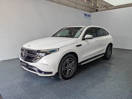 MERCEDES-BENZ EQC 2020