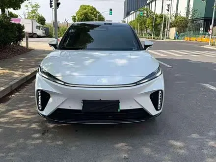 RISING AUTO R7 — из Китая под ключ