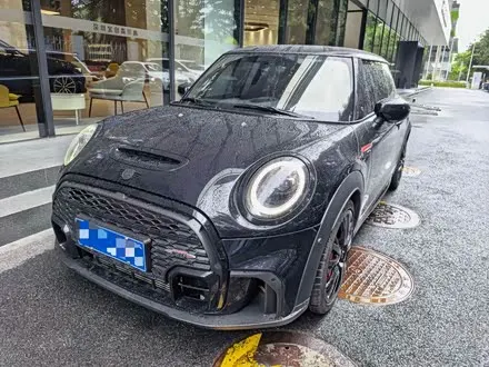 MINI JCW — из Китая под ключ