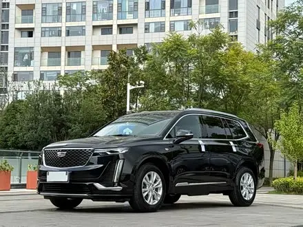 CADILLAC XT6 — из Китая под ключ