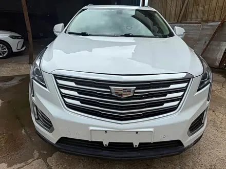 CADILLAC XT5 — из Китая под ключ