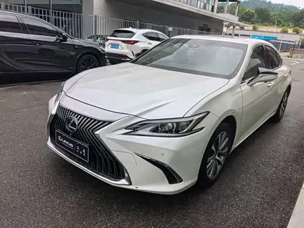 LEXUS ES — из Китая под ключ