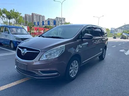 BUICK GL8 — из Китая под ключ