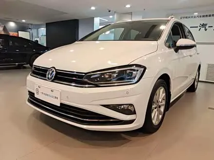 VOLKSWAGEN GOLF · SPORTSVAN 2020