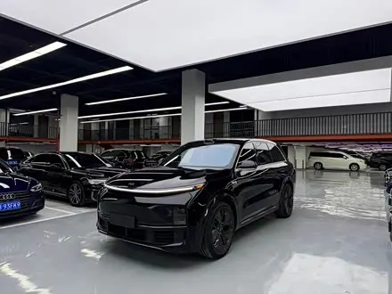 LI AUTO L8 — из Китая под ключ