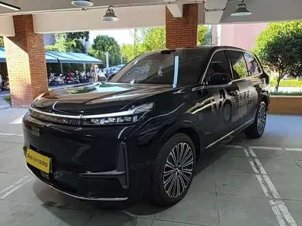 GEELY GALAXY M9 2025