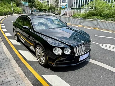 BENTLEY FLYING SPUR — из Кореи под ключ