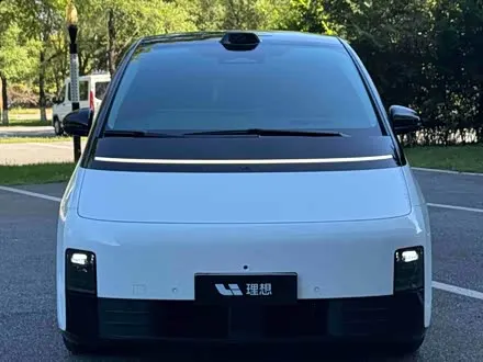 LI AUTO MEGA 2024