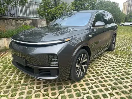 LI AUTO L8 — из Китая под ключ