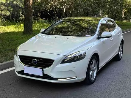 VOLVO V40 — из Китая под ключ