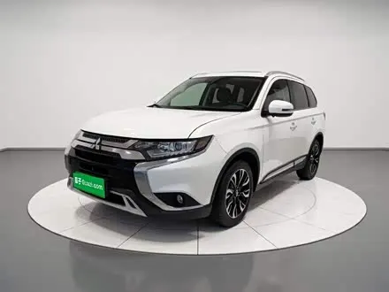 MITSUBISHI OUTLANDER — из Кореи под ключ