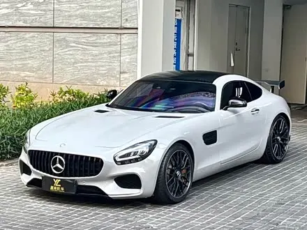 MERCEDES-AMG GT 2015