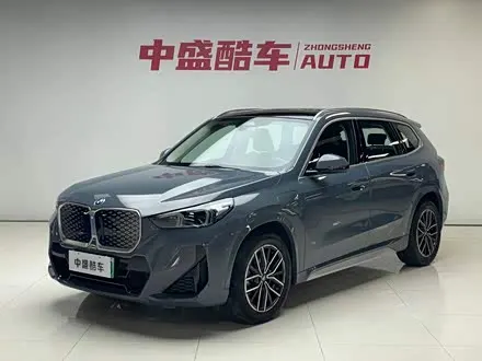 BMW IX1 2023