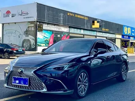 LEXUS ES — из Китая под ключ