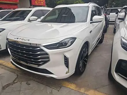 JETOUR X70 PLUS — из Китая под ключ