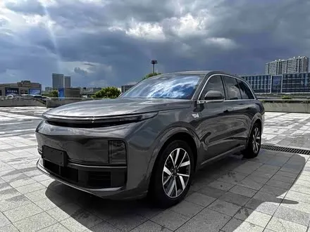 LI AUTO L8 — из Китая под ключ
