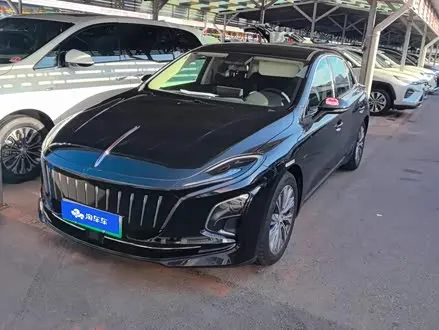 HONGQI E-QM5 — из Китая под ключ