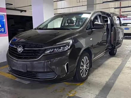 BUICK GL8 — из Китая под ключ