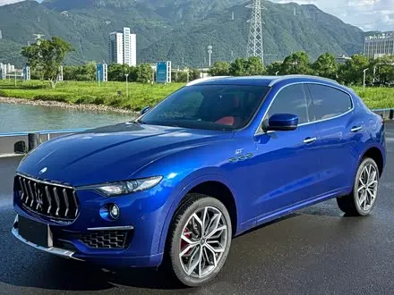 MASERATI LEVANTE — из Китая под ключ