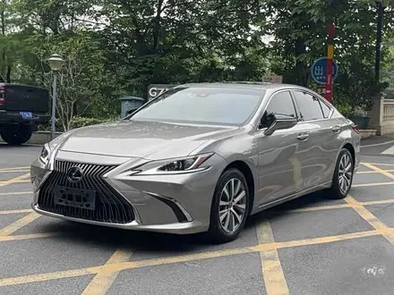 LEXUS ES — из Китая под ключ
