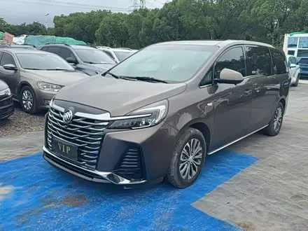 BUICK GL8 — из Китая под ключ