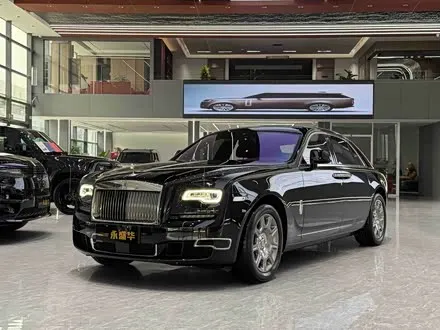 ROLLS-ROYCE GHOST 2015