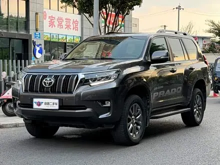 TOYOTA PRADO 2017