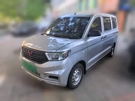 WULING HONGGUANG V — из Китая под ключ