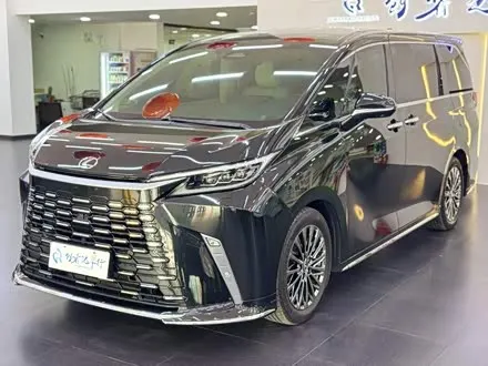 LEXUS LM — из Китая под ключ