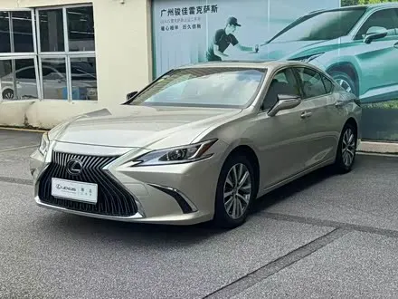 LEXUS ES — из Китая под ключ