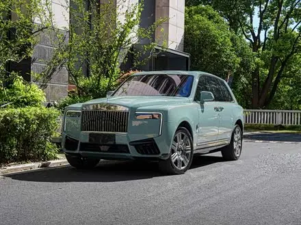 ROLLS-ROYCE CULLINAN 2025