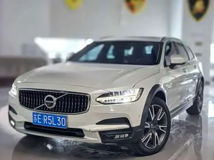 VOLVO V90 2017