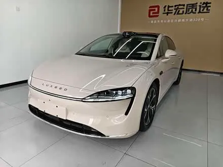 LUXEED S7 2025