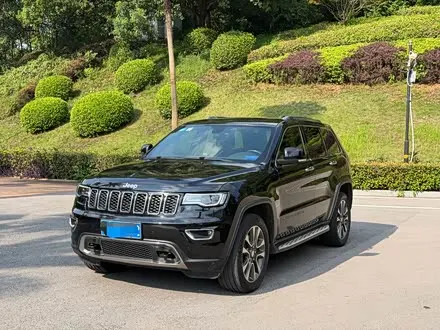 JEEP GRAND CHEROKEE — из Китая под ключ