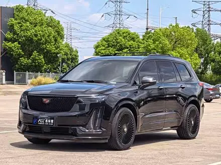 CADILLAC XT6 — из Китая под ключ