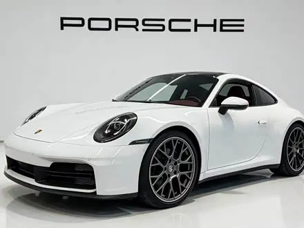 PORSCHE 911 2025
