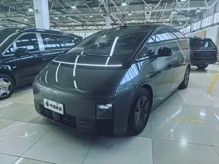 LI AUTO MEGA — из Кореи под ключ