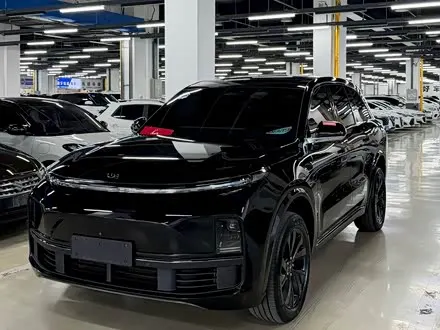 LI AUTO L8 — из Китая под ключ