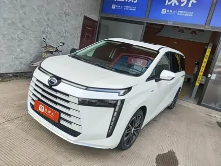 GAC TRUMPCHI E8 PHEV — из Китая под ключ