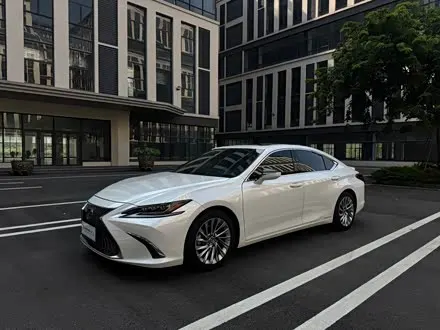 LEXUS ES — из Китая под ключ