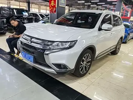 MITSUBISHI OUTLANDER — из Китая под ключ