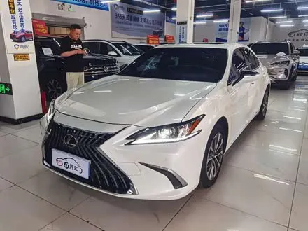 LEXUS ES — из Китая под ключ